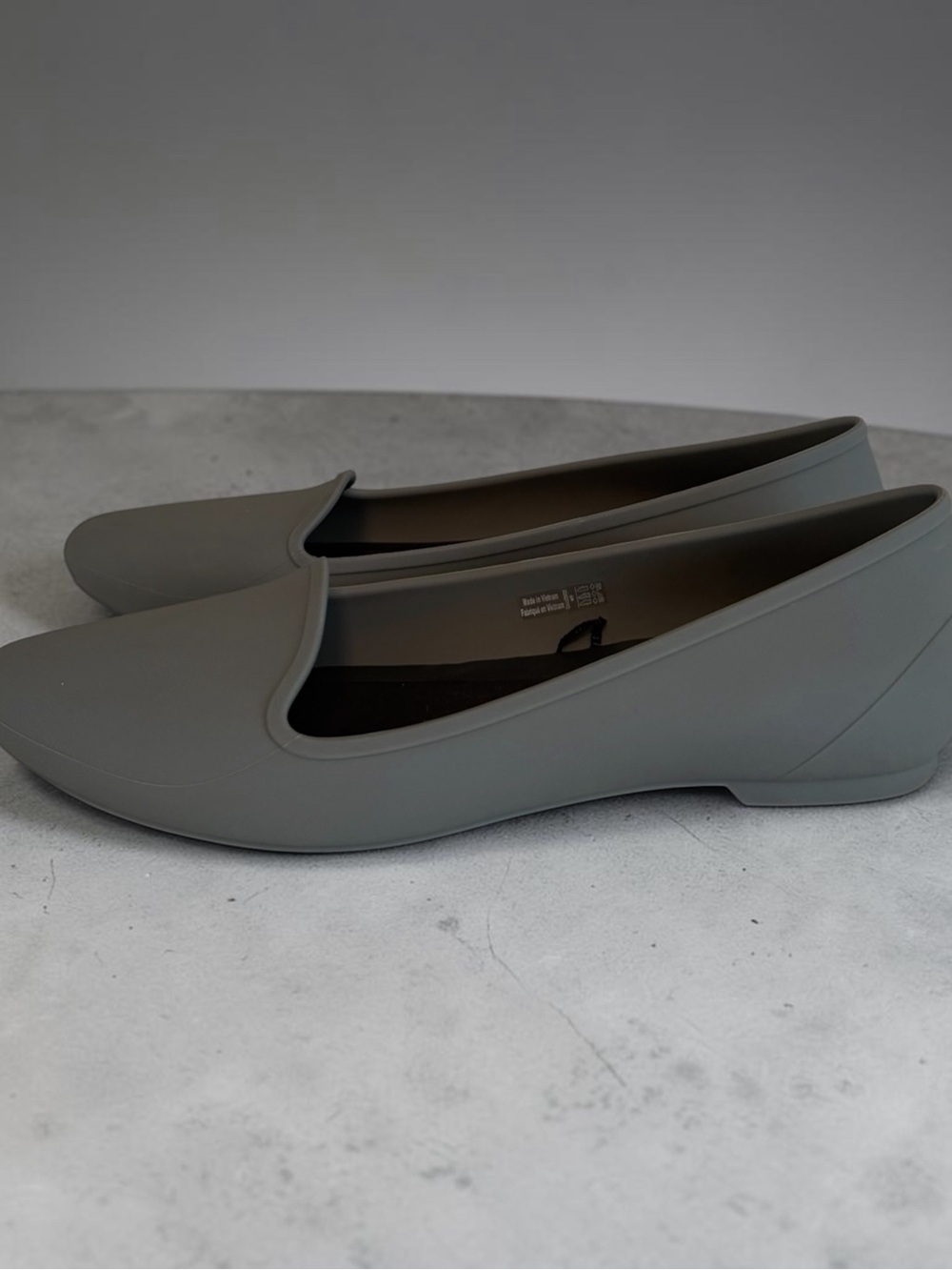 Crocs Eve Pointed Toe Ballet Flats – Gray – Women's Size 9